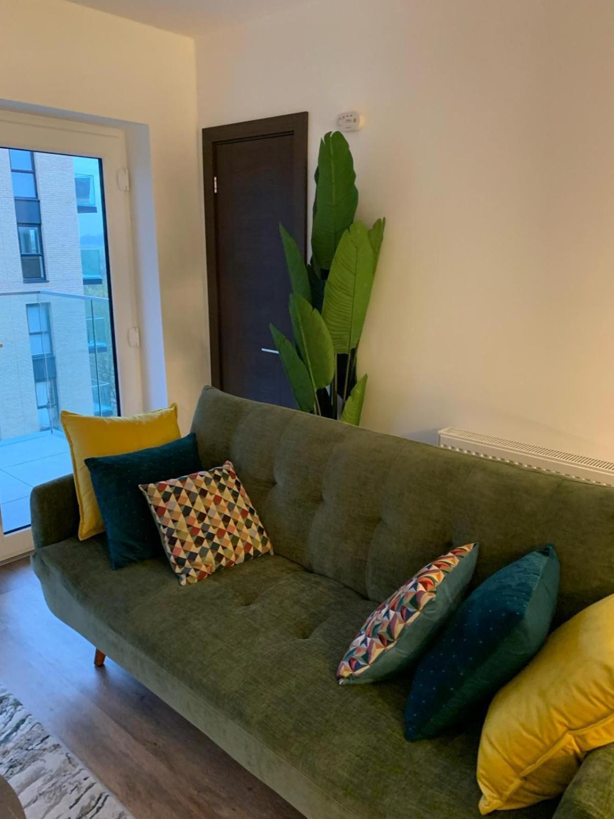 The Godfreys, Edinburgh Way, Apartment