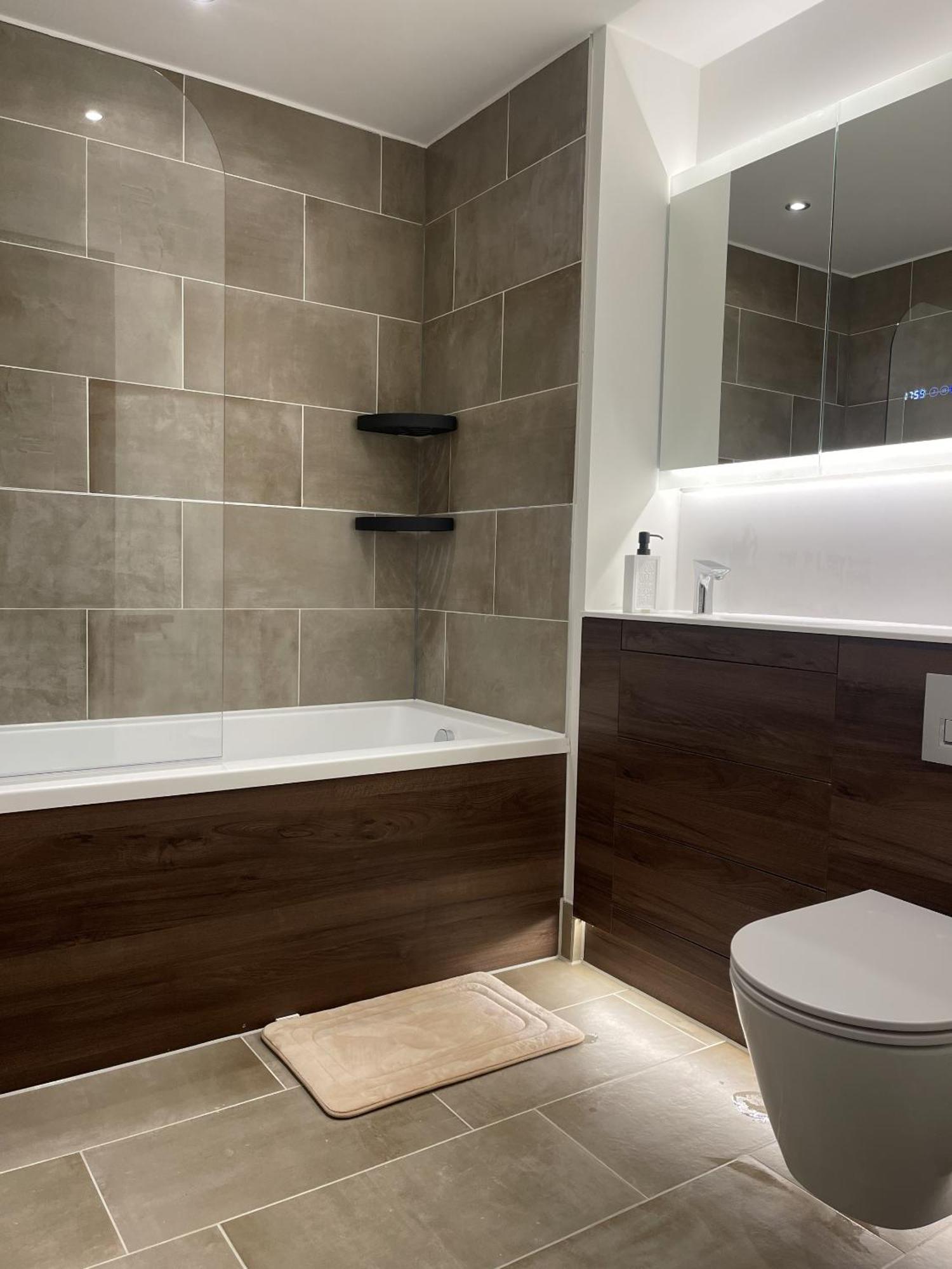 The Godfreys, Edinburgh Way, Apartment Harlow